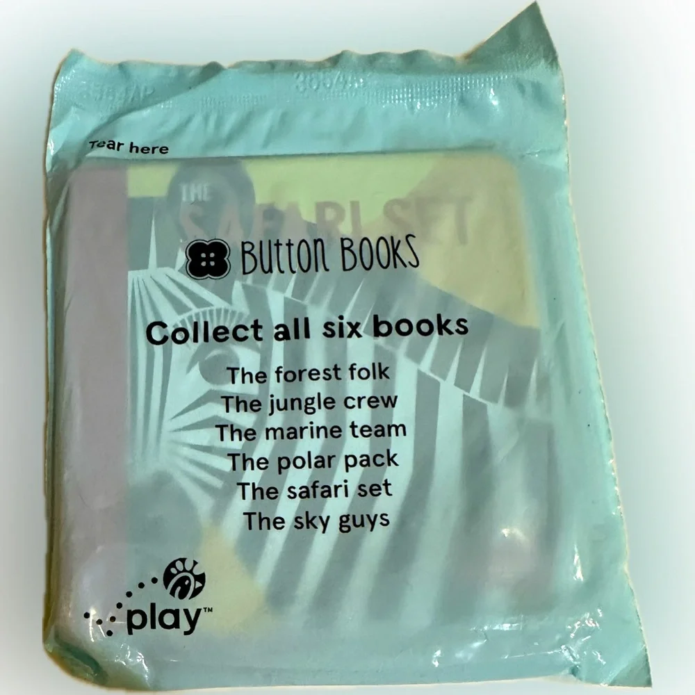 2025 THE SAFARI SET BUTTON BOOKS BOARD BOOK COLLECTION CHICK FIL A KIDS MEAL TOY
